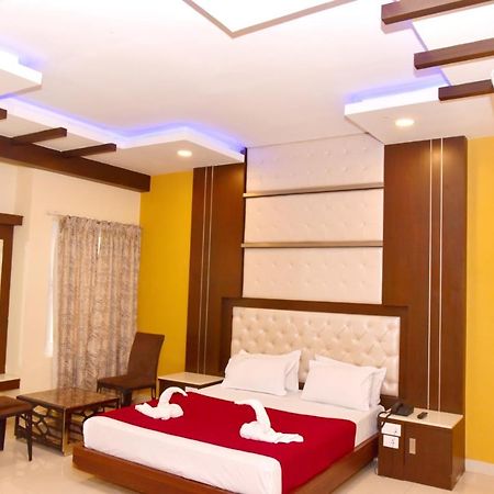 The Grand Park Hotel Chidambaram Exterior photo