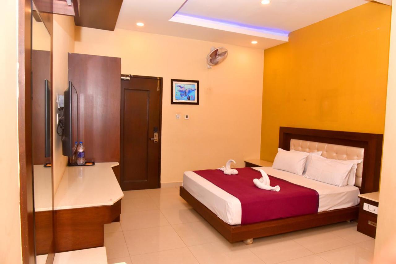 The Grand Park Hotel Chidambaram Exterior photo