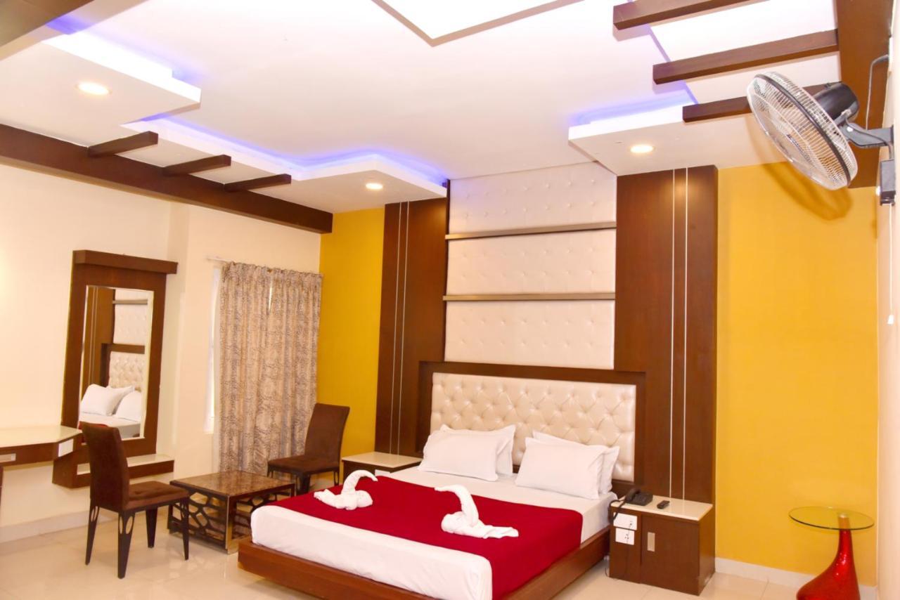The Grand Park Hotel Chidambaram Exterior photo