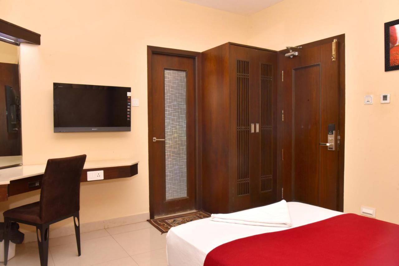 The Grand Park Hotel Chidambaram Exterior photo